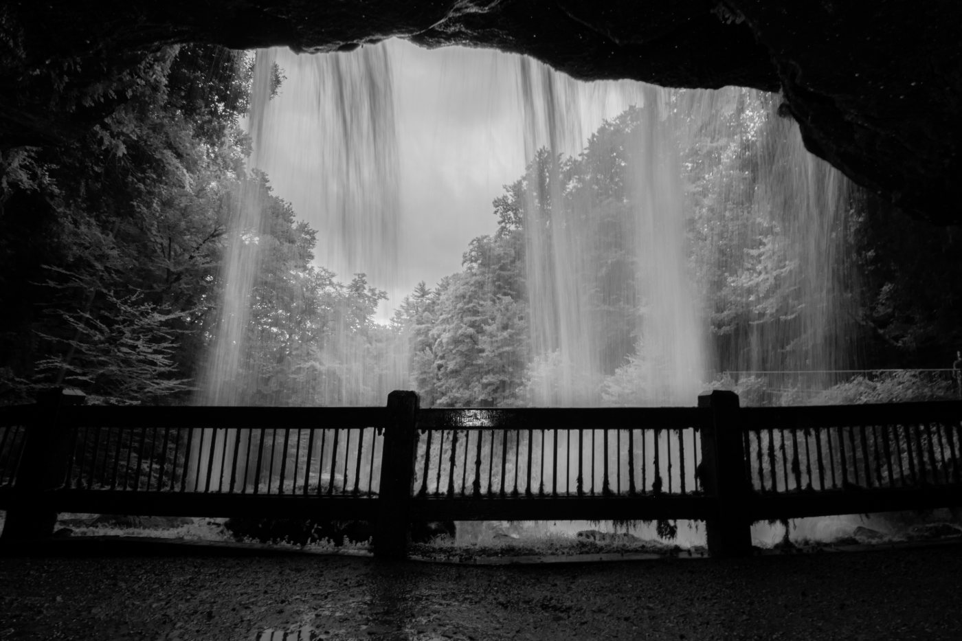 BW Waterfall